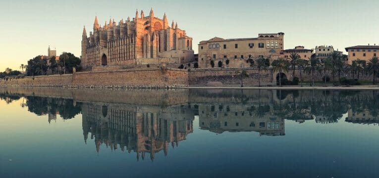 Blick auf die Kathedrale von Palma de Mallorca
