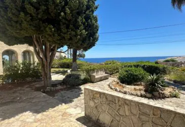 PM07390_Villa_Cala-Murada_Garten_Garage_Meerblick_19