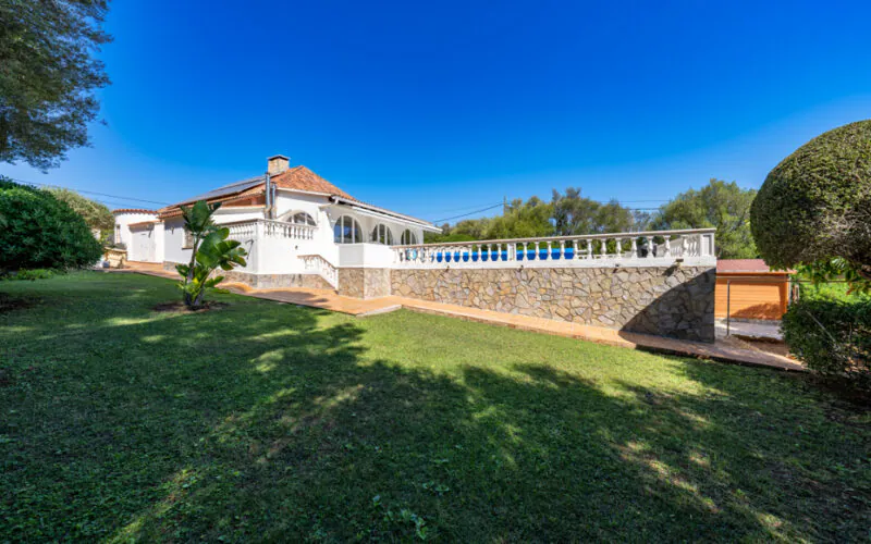 PM07389_Villa_Cala-Murada_Pool_Garten_Meerblick_07