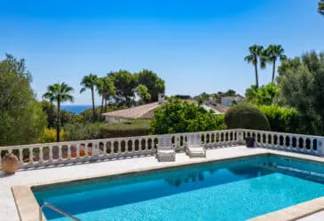 PM07389_Villa_Cala-Murada_Pool_Garten_Meerblick_02