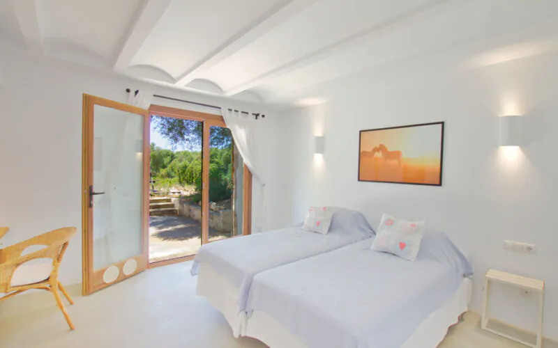 PM07399_Finca_Pool_Garage_Son-Carrio_31