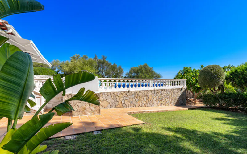 PM07389_Villa_Cala-Murada_Pool_Garten_Meerblick_08