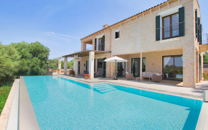 PM07399_Finca_Pool_Garage_Son-Carrio_09