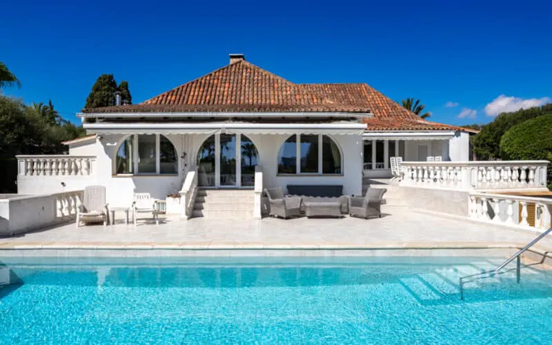 PM07389_Villa_Cala-Murada_Pool_Garten_Meerblick_05