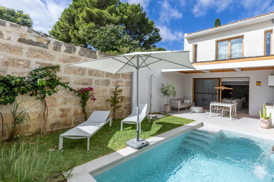 PM07393_Stadthaus_Pool_Garten_Garage_Pollensa_05