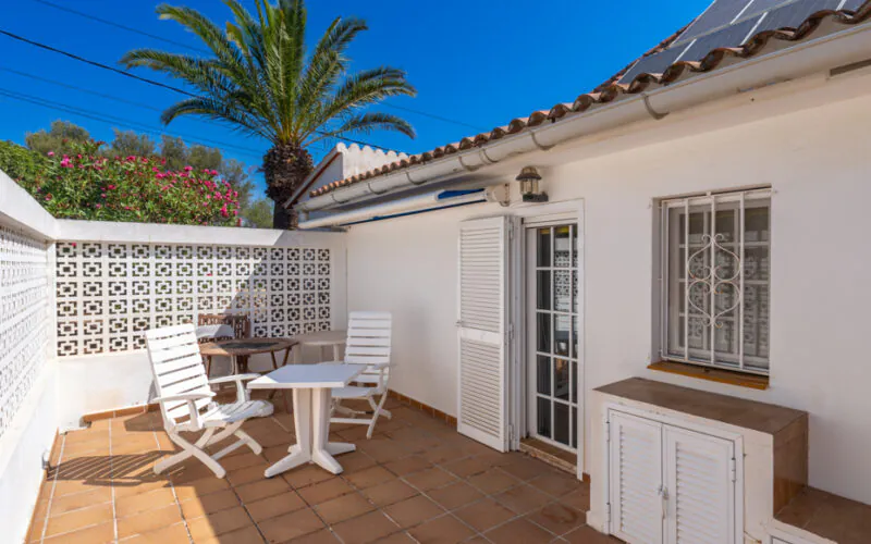 PM07389_Villa_Cala-Murada_Pool_Garten_Meerblick_10