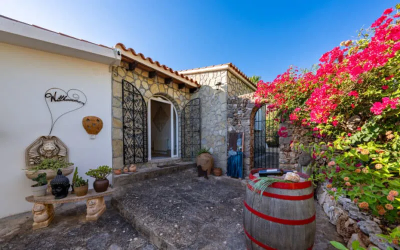 PM07405_Villa_Pool_Garage_Meerblick_Cala-Murada_02